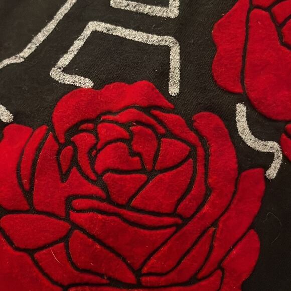Aeropostale free state Floral rose black velvet t Shirt size XL - Picture 7 of 7
